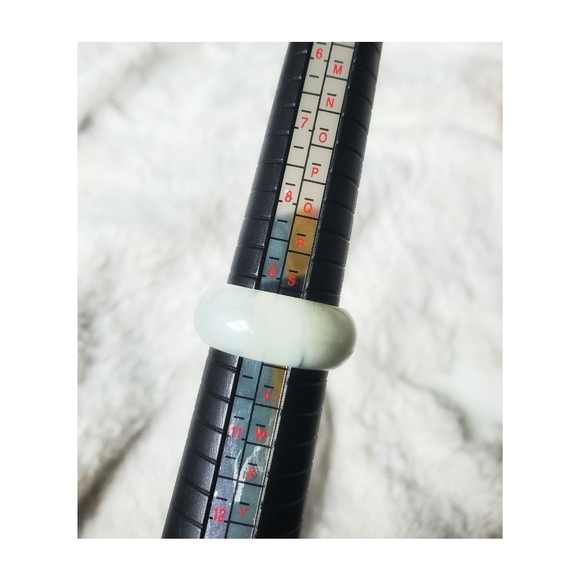 Stone ring  size 91/2- 10 aprox.NWOT - Picture 4 of 4